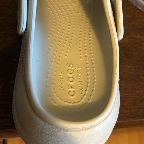Bone Colored Platform Croc NEW! - Picture 2 of 6